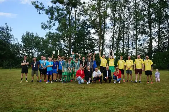 Sportowe Pniewo: Turniej piłkarski o Puchar Burmistrza zgromadził mieszkańców gminy Płoty