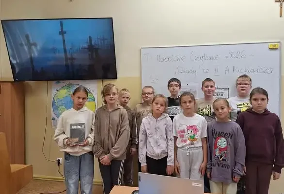 Narodowe Czytanie 2026 w SP2 Płoty: „Dziady” cz. II na lekcjach języka polskiego