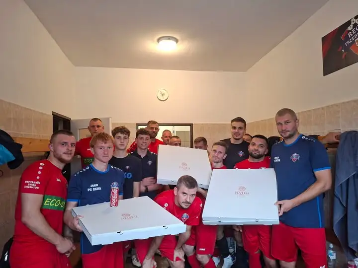 Remis 2:2 z Iskrą Golczewo. Bramki Ćwiertni i Czapki