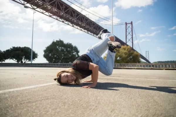 Akrobatyka i breakdance w Płotach – nowe zajęcia dla dzieci i młodzieży