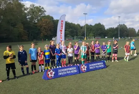 Młodzi piłkarze z Drawska Pomorskiego z awansem do finału Redan 1×1 Cup